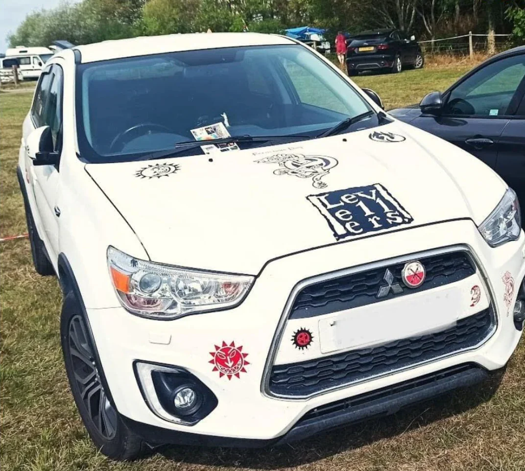 Levellers Vehicle Decal Extra Large Sun Face - Image 4